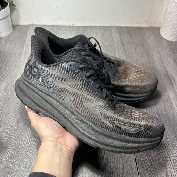 Hoka One One Clifton 9 Mens Sz 13D US Black Running Shoes Sneakers 1127895 BBLC